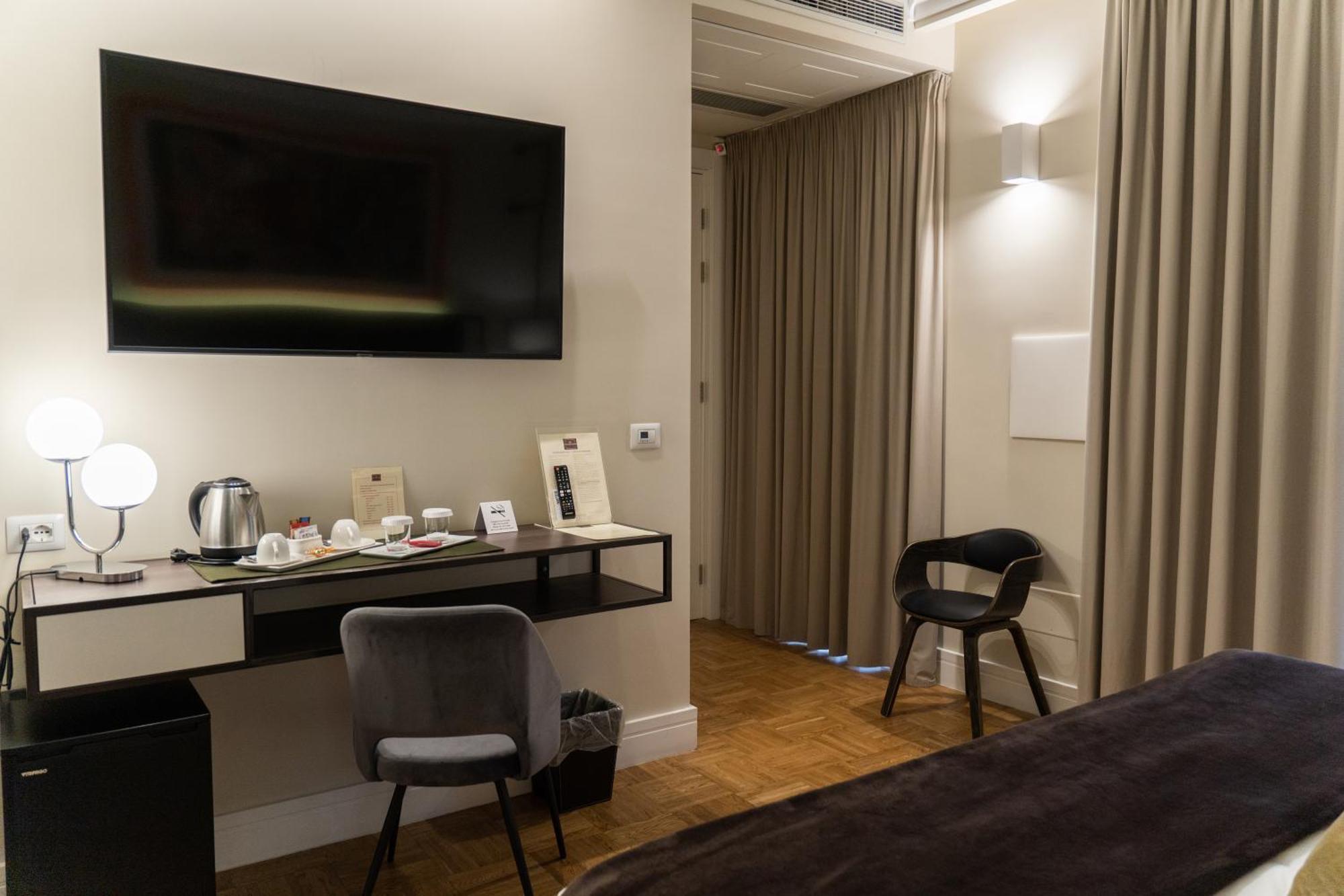 Palazzo Bibbi - Rooms To Live ريجّو دي كالابريا المظهر الخارجي الصورة